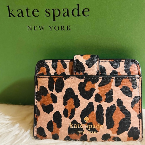 Kate Spade Tan and Black Cheetah Bifold Gold Kiss lock Wallet NWT - Picture 2 of 3